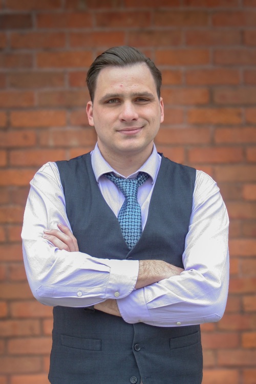 Adam McIntosh headshot